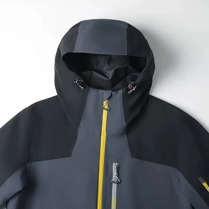 UNISEX TECHNICAL JACKET